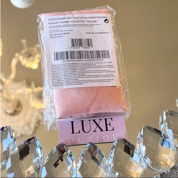 💎 GUCCI Beauty Pink Hair Comb + Travel Pouch Floral NEW Gift Glam Luxe - Picture 7 of 7